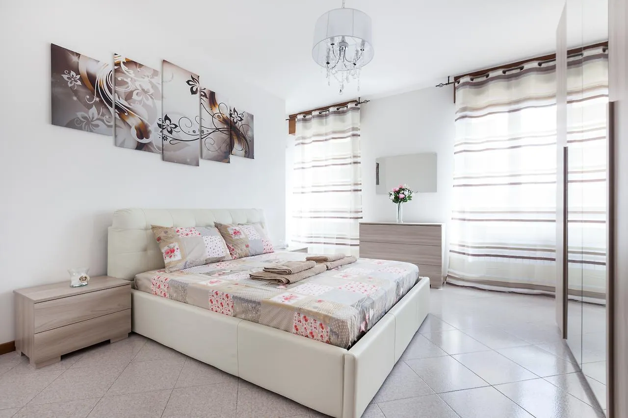 Residenza Alexander Verona 0*,  Italy